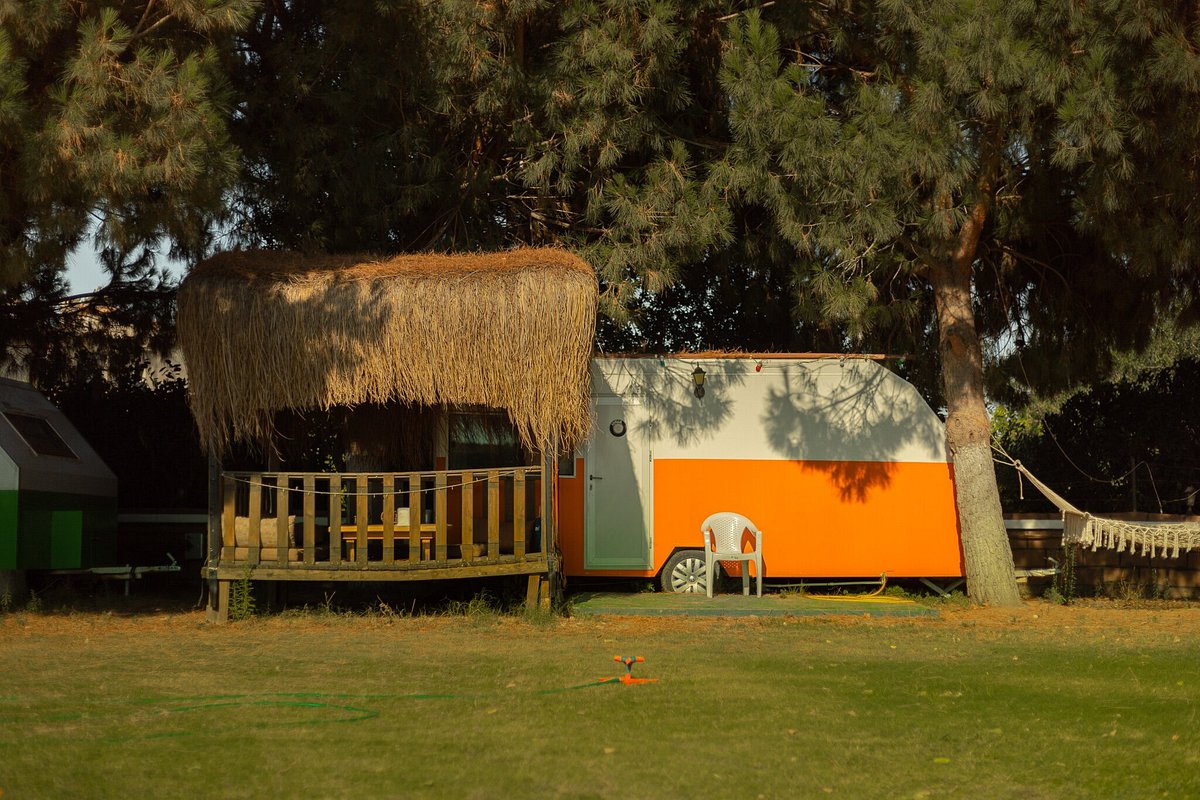 Resim Mona Glamping Caravan Suites